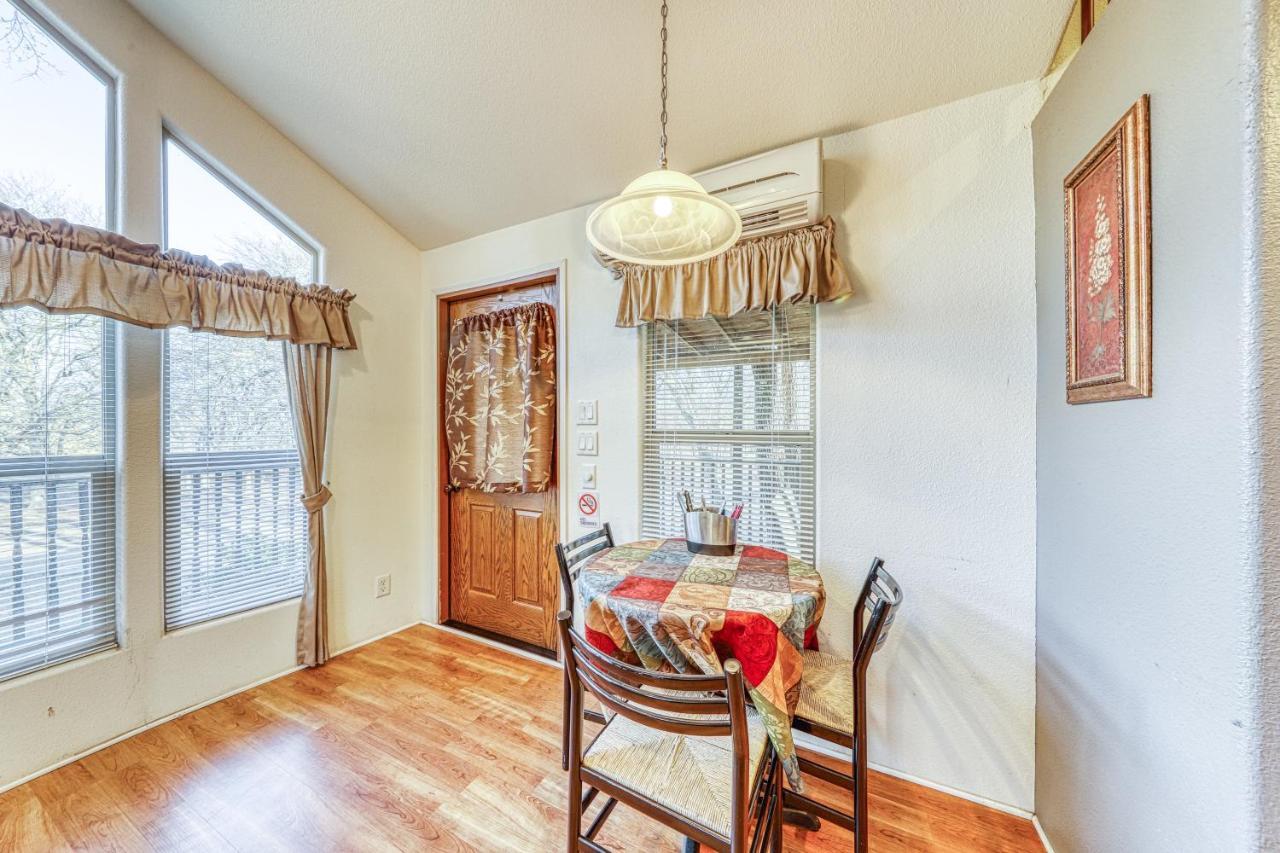 Villa The Pecan @ Mendelbaum Winery Guest Cabins Fredericksburg Exterior foto