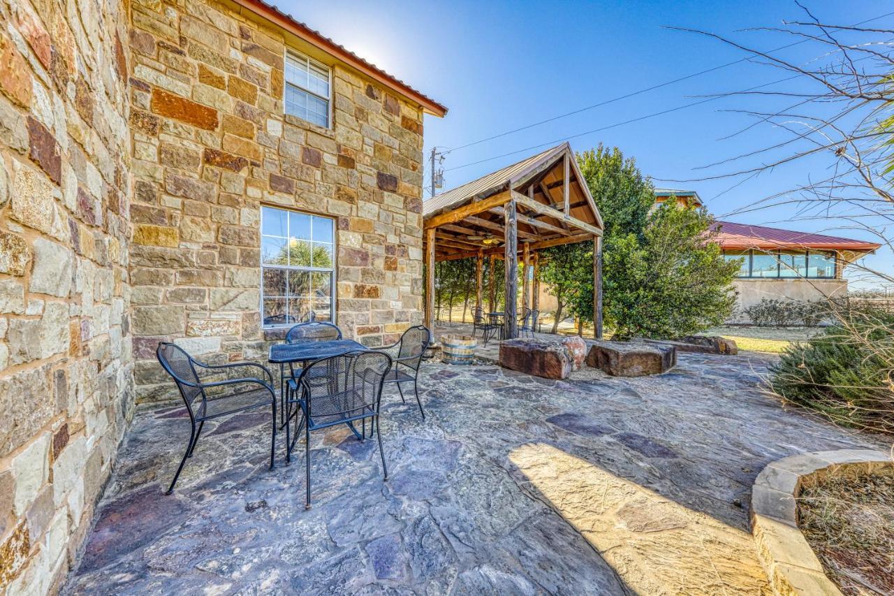 Villa The Pecan @ Mendelbaum Winery Guest Cabins Fredericksburg Exterior foto